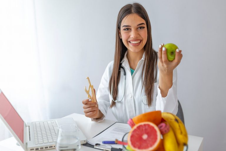 how-to-become-a-nutritionist-upes-blog